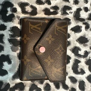 Monogram Authentic Louis Vuitton Victorine Wallet